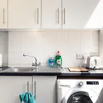 Lovely Studio Apartment London